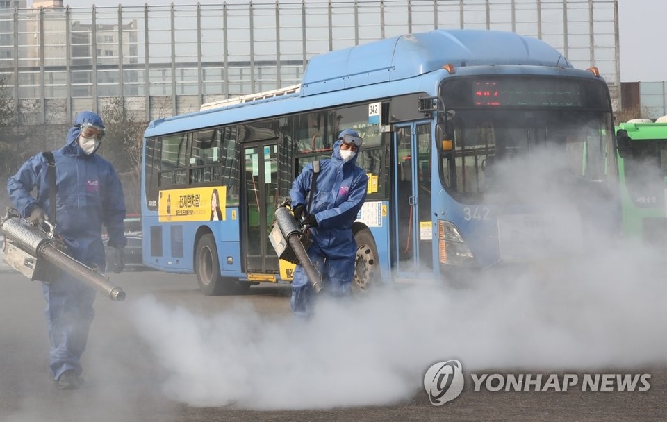 Số ca nhiễm virus corona vọt lên 156, Hàn Quốc khẩn cấp khoanh ổ dịch - 1 Số ca nhiễm virus corona vọt lên 156, Hàn Quốc khẩn cấp khoanh ổ dịch - 1