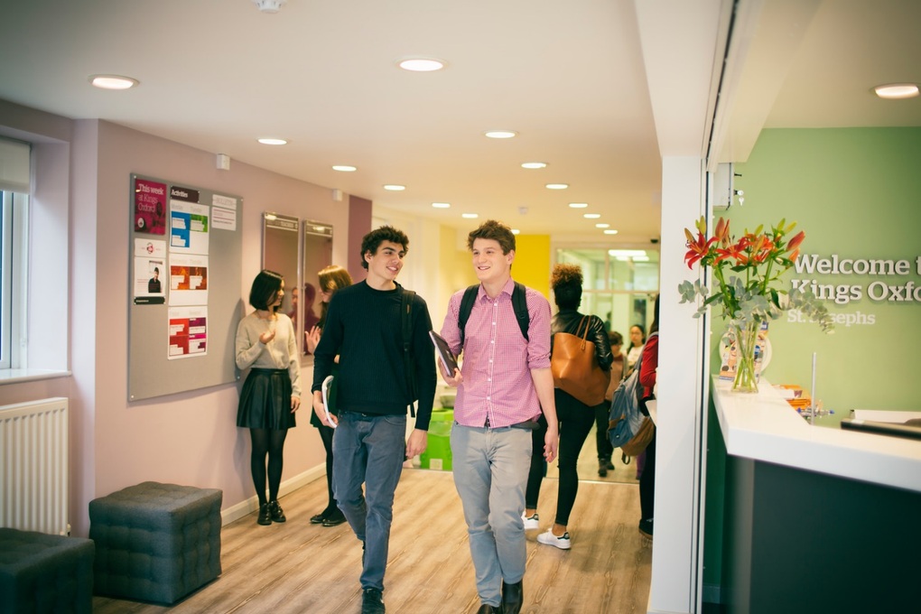 Học dự bị đại học Anh tại Việt Nam với chương trình ALF của Kings Education - 1 Học dự bị đại học Anh tại Việt Nam với chương trình ALF của Kings Education - 1