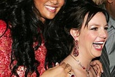 Điểm mặt các “tín đồ” thời trang