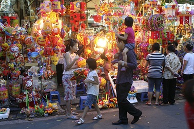 Đi chợ Trung thu trước Rằm