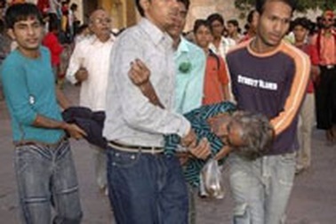 Lại giẫm đạp lên nhau trong lễ hội, 125 người thiệt mạng