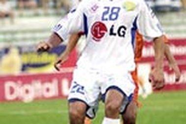 LG.HN.ACB “chiêu quân” cho V-League 2006