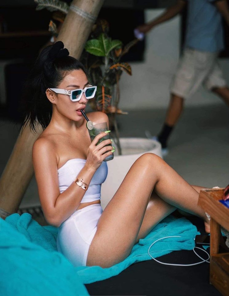 Vóc dáng đỉnh cao như người mẫu bikini của cựu hot girl số 1 Sài Gòn - 7 Vóc dáng đỉnh cao như người mẫu bikini của cựu hot girl số 1 Sài Gòn - 7