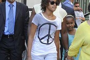 Con gái Obama gửi thông điệp chính trị