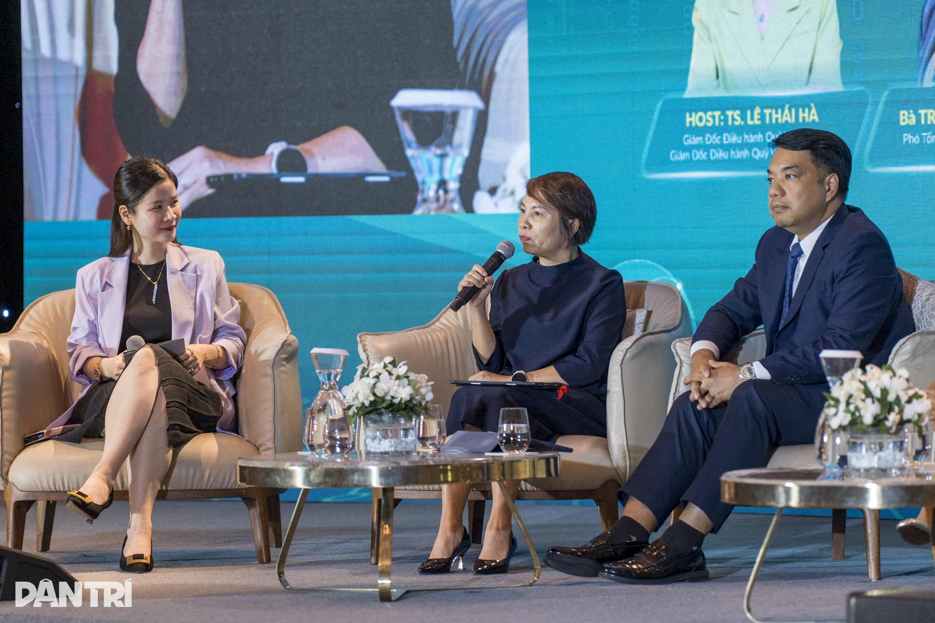 Toàn cảnh hội thảo “Thực thi ESG bằng AI, doanh nghiệp cần làm gì?” ở TPHCM - 12 Toàn cảnh hội thảo “Thực thi ESG bằng AI, doanh nghiệp cần làm gì?” ở TPHCM - 12