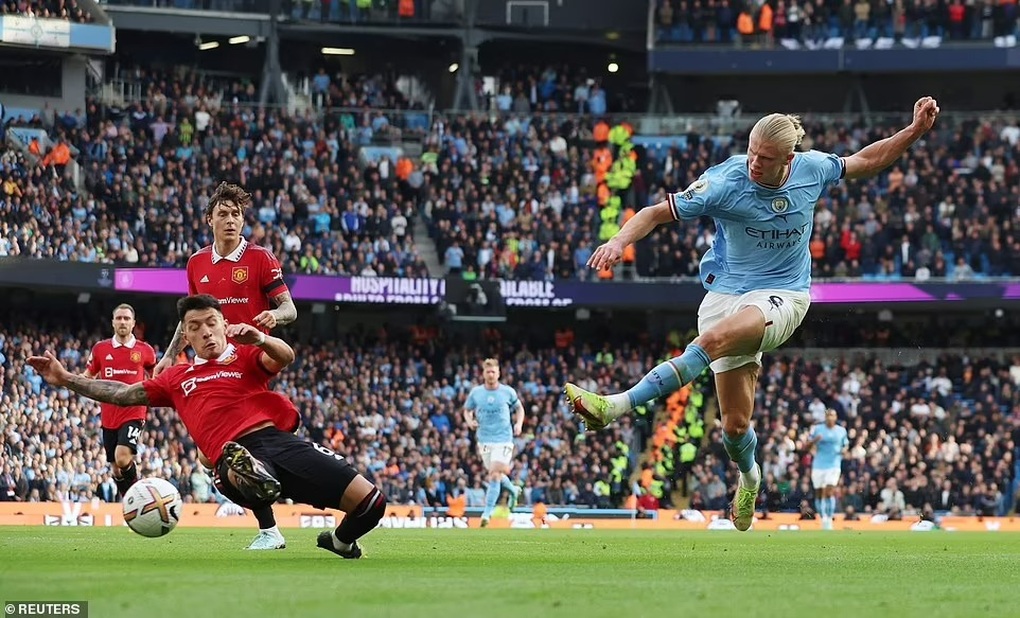 Erling Haaland lại lập kỷ lục khó tin sau cú hat-trick vào lưới Man Utd - 1 Erling Haaland lại lập kỷ lục khó tin sau cú hat-trick vào lưới Man Utd - 1