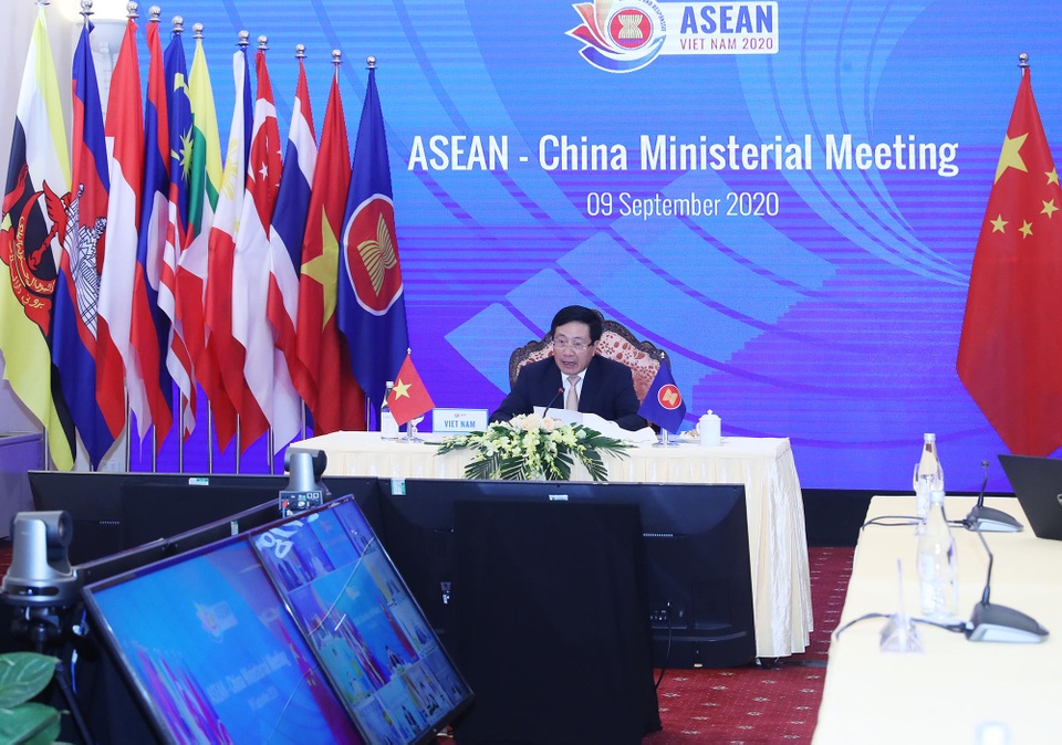 ASEAN đề nghị Trung Quốc tham gia tích cực Quỹ ứng phó Covid-19 - 1