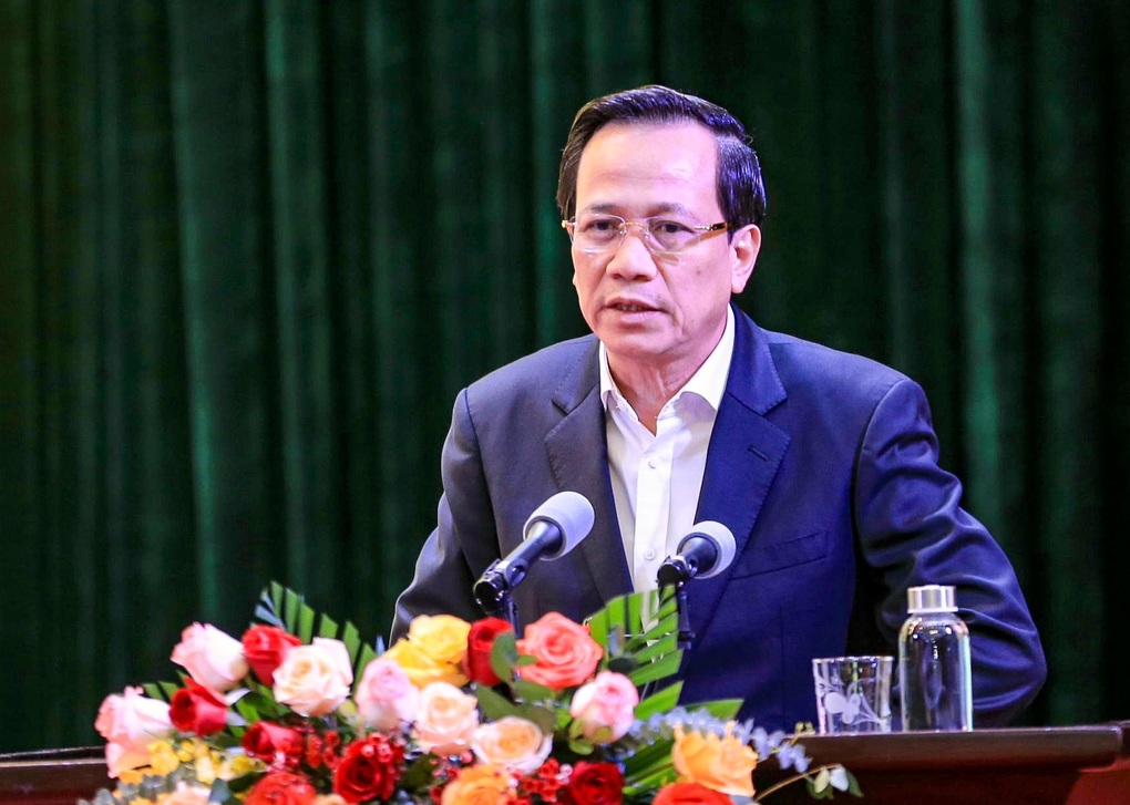 Bộ trưởng bảo lãnh để cán bộ làm việc, miễn là tiền không vào túi riêng - 3 Bộ trưởng bảo lãnh để cán bộ làm việc, miễn là tiền không vào túi riêng - 3