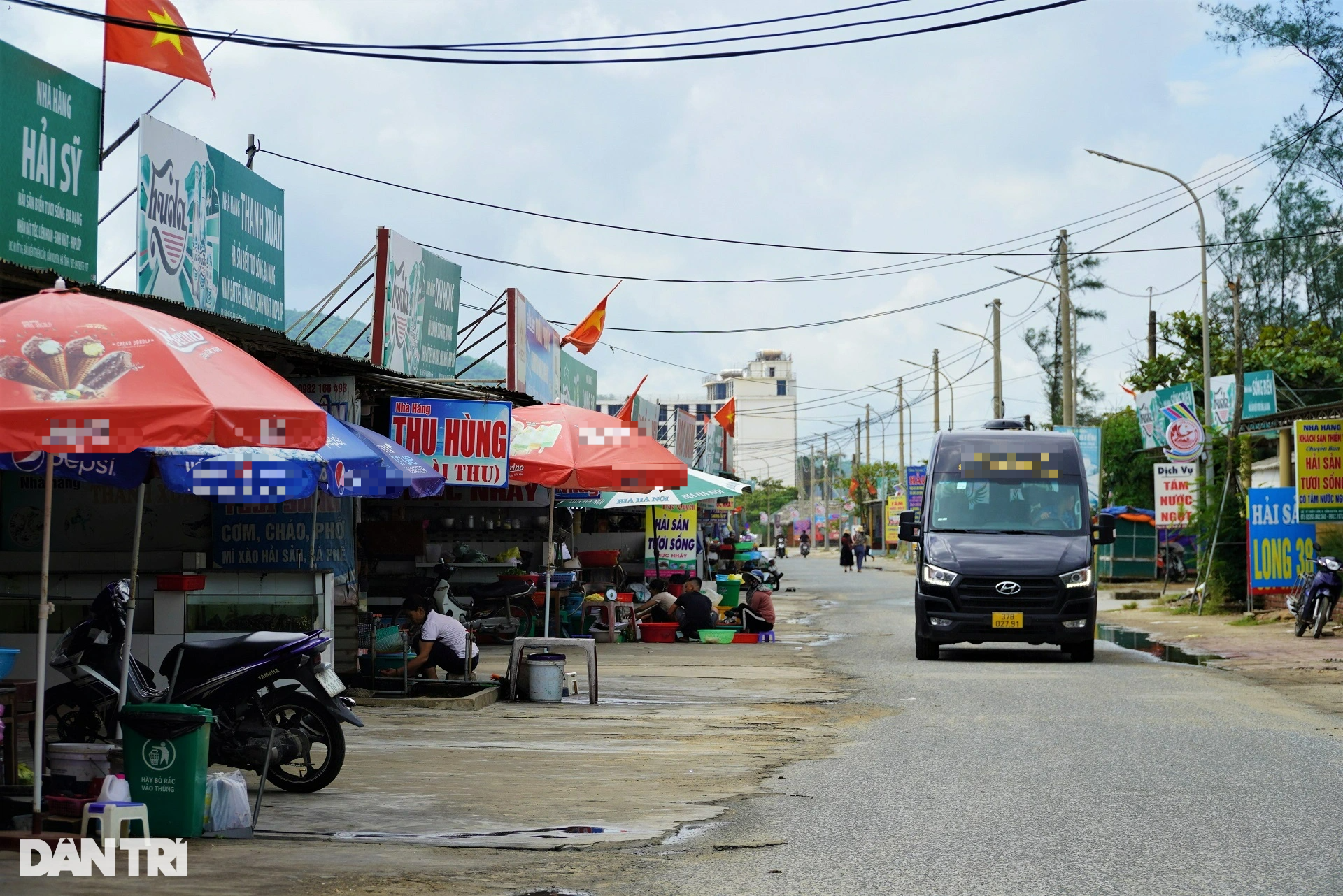 Khách sạn view nghĩa trang, ki ốt nhếch nhác ở biển Thiên Cầm - 7 Khách sạn view nghĩa trang, ki ốt nhếch nhác ở biển Thiên Cầm - 7