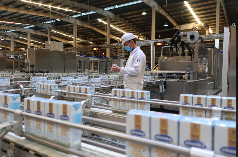 Giá trị thương hiệu Vinamilk được định giá hơn 2,4 tỷ USD - 2 Giá trị thương hiệu Vinamilk được định giá hơn 2,4 tỷ USD - 2
