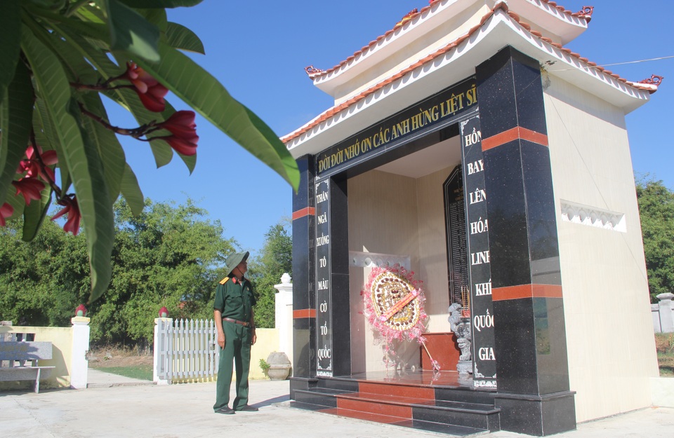 Người thương binh cần mẫn góp công xây nhà bia tưởng niệm đồng đội - 1 Người thương binh cần mẫn góp công xây nhà bia tưởng niệm đồng đội - 1