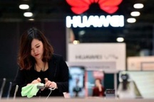 Huawei bị "tố" bí mật thu thập dữ liệu ở Séc, chia sẻ với Đại sứ quán Trung Quốc