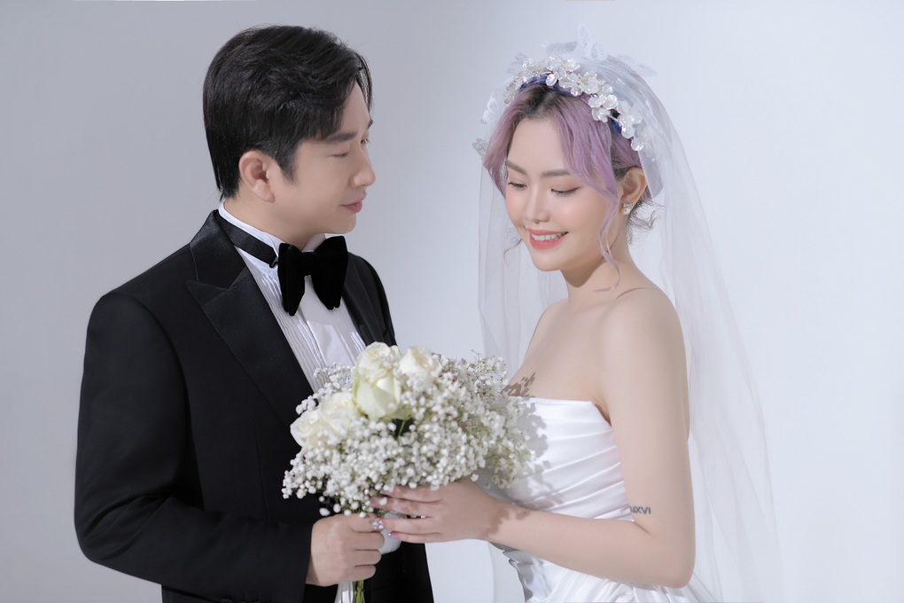 Đám cưới của ca sĩ Bằng Cường - Bảo Anh: Cô dâu nổi bật với màu tóc tím - 10 Đám cưới của ca sĩ Bằng Cường - Bảo Anh: Cô dâu nổi bật với màu tóc tím - 10