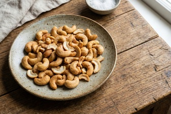 Ngành điều Việt Nam trước thách thức từ những “cơn gió ngược” châu Phi