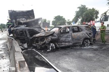 Tai nạn trên cầu Phú Mỹ: Xe mất phanh, lái xe tải có phải bồi thường?