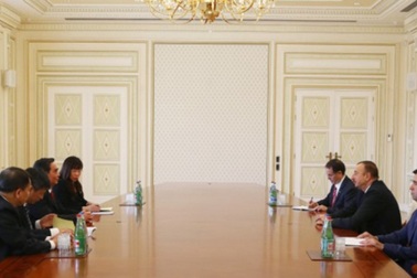 Đồng chí Lê Hồng Anh thăm và làm việc tại Azerbaijan