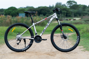 Hiland - Thương hiệu xe đạp thể thao chinh phục nhiều cung đường