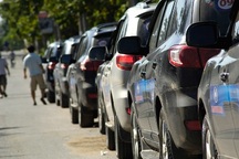 Xe công, quà biếu lại làm “nóng” nghị trường