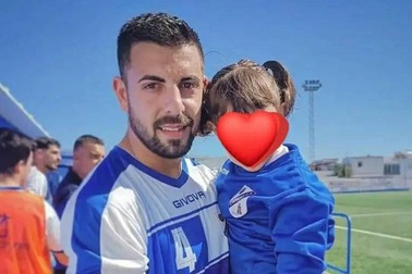 Cầu thủ Tây Ban Nha bị người lạ mặt đâm chết giữa phố