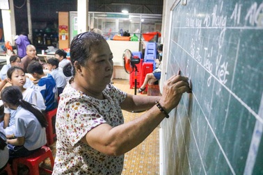 Lớp học dạy lương thiện của "ngoại"... dưng