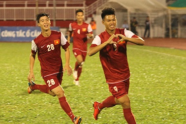 Phạm Văn Thành gây ấn tượng với HLV Miura