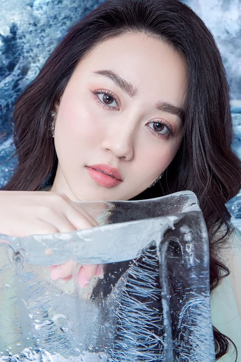 Bạn gái tiền đạo Tiến Linh khoe dáng trên bãi biển sau kỳ nghỉ vì dịch - 13 Bạn gái tiền đạo Tiến Linh khoe dáng trên bãi biển sau kỳ nghỉ vì dịch - 13