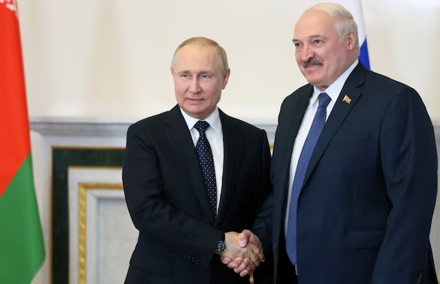 Ông Lukashenko: Belarus sẽ không sáp nhập với Nga trong tương lai gần - 1