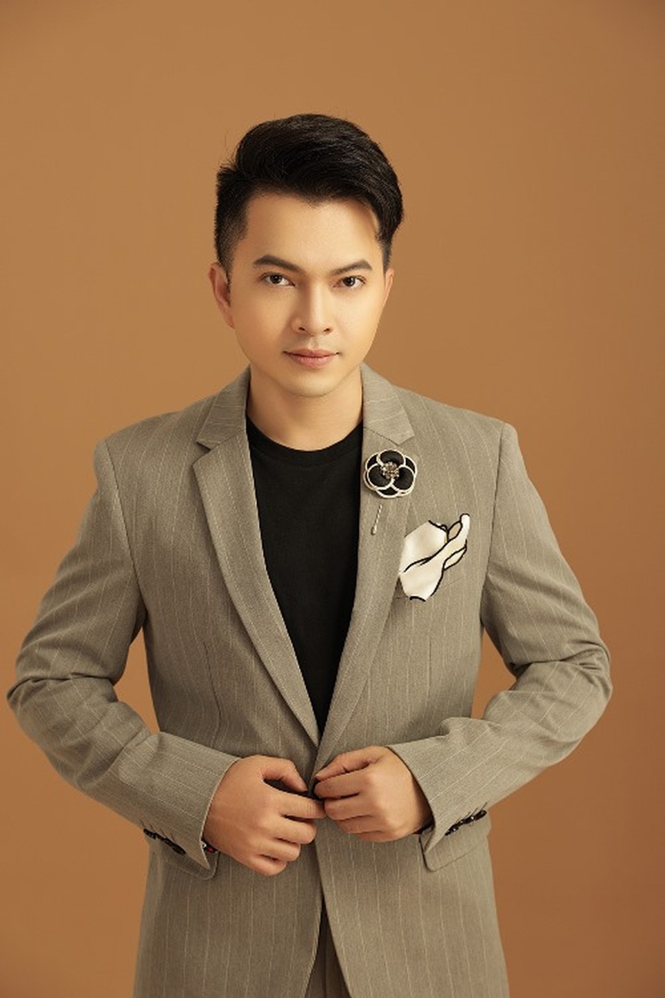Quý Bình trở lại âm nhạc trong liveshow của Trúc Thy - 3 Quý Bình trở lại âm nhạc trong liveshow của Trúc Thy - 3
