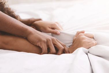 Người yêu gọi tôi bằng tên cô gái khác trong lúc ân ái