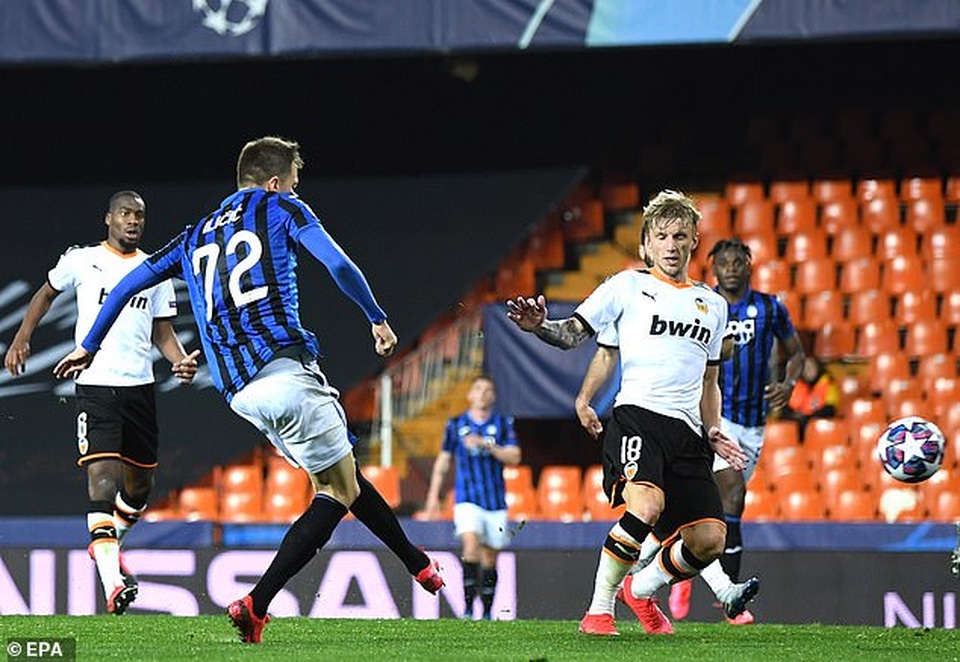 Valencia 3-4 Atalanta: Cú poker của lão tướng Josip Ilicic - 4 Valencia 3-4 Atalanta: Cú poker của lão tướng Josip Ilicic - 4