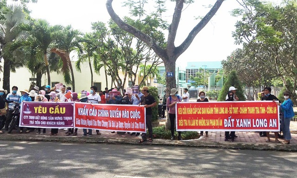 Khởi tố vụ án lừa đảo bán đất nền ảo tại dự án Hưng Thịnh Cát Tường - 2 Khởi tố vụ án lừa đảo bán đất nền ảo tại dự án Hưng Thịnh Cát Tường - 2