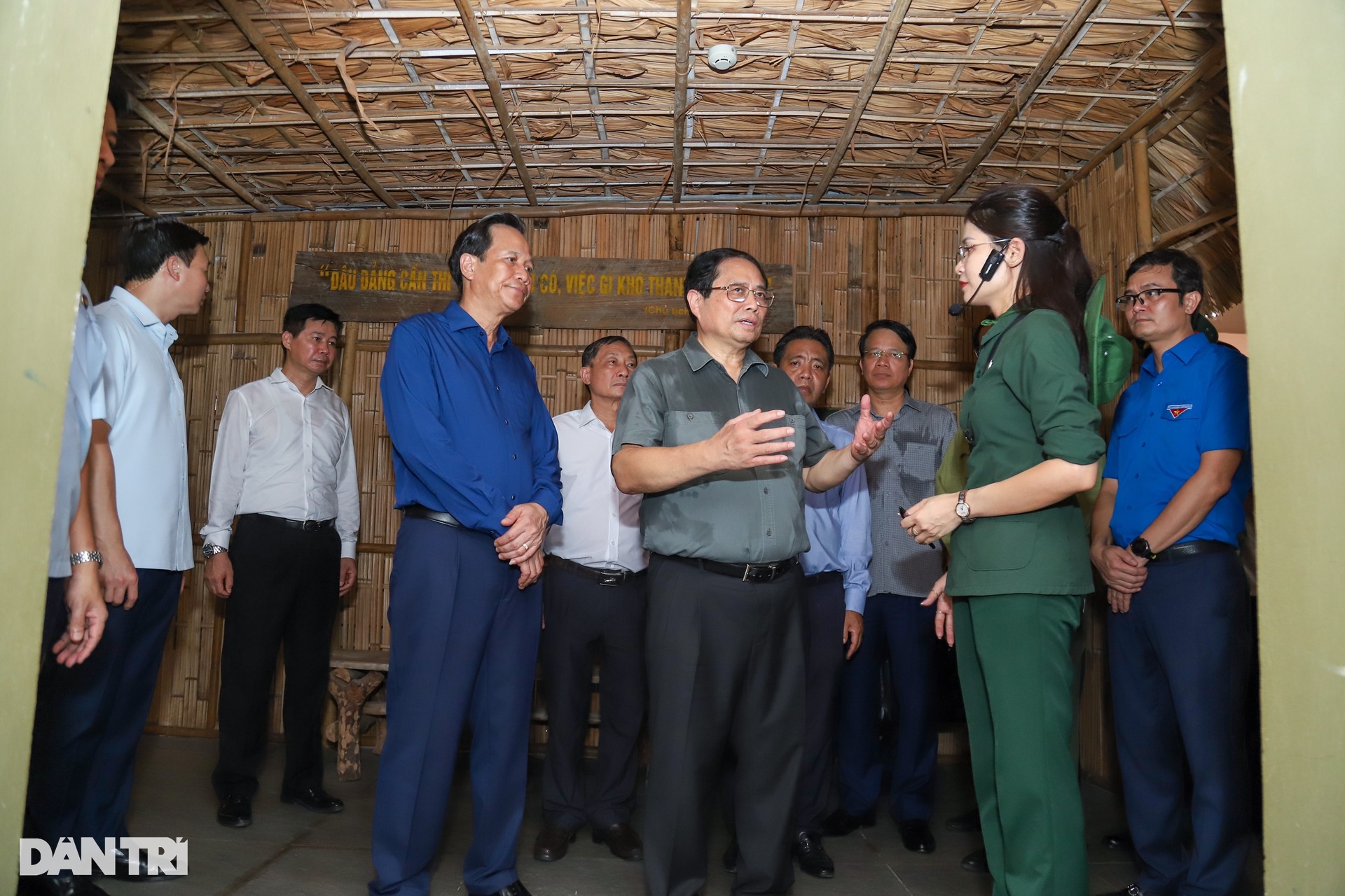 Thủ tướng dâng hương tại nơi khởi đầu Ngày Thương binh - Liệt sĩ - 15 Thủ tướng dâng hương tại nơi khởi đầu Ngày Thương binh - Liệt sĩ - 15