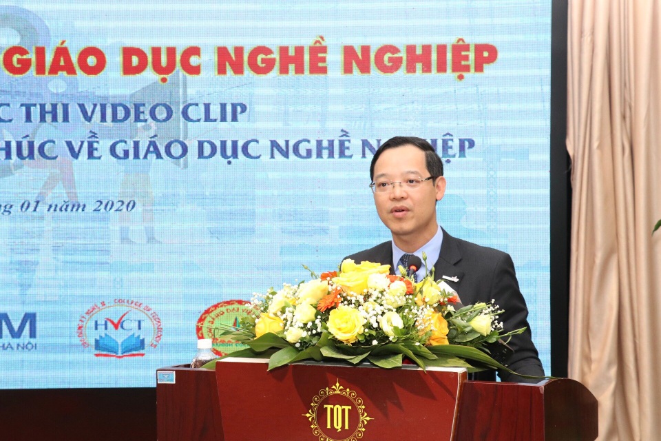 Thay đổi nhận thức xã hội, tôn vinh lao động có kỹ năng - 1 Thay đổi nhận thức xã hội, tôn vinh lao động có kỹ năng - 1