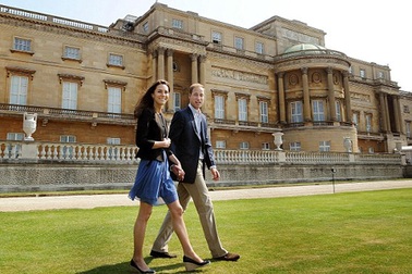 William - Kate xuất hiện lần đầu sau đám cưới