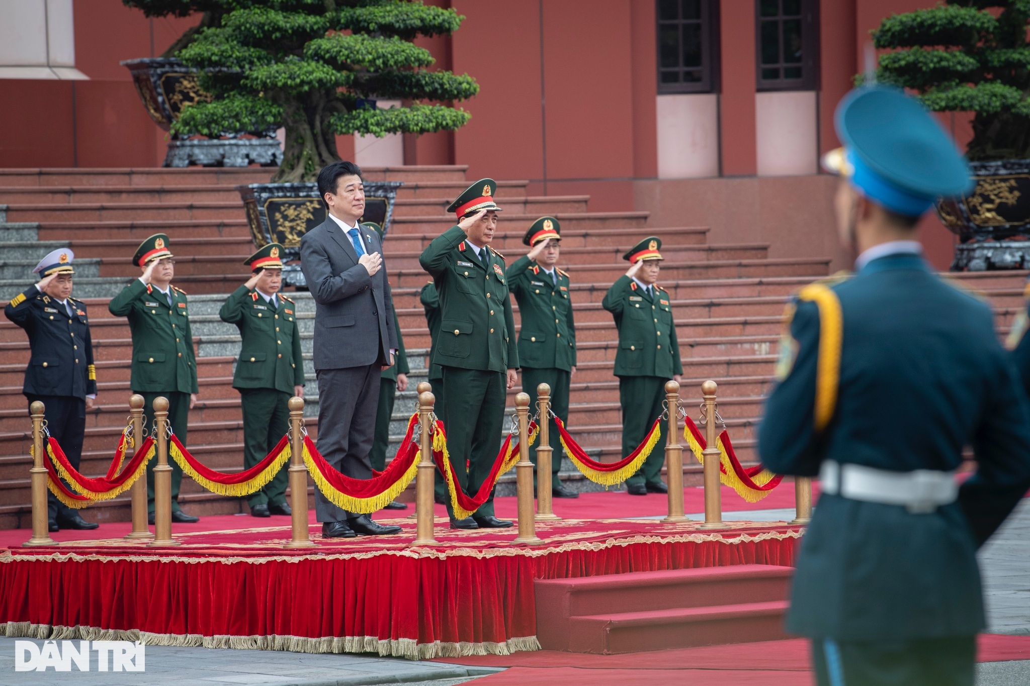 View - Đại tướng Phan Văn Giang chủ trì lễ đón Bộ trưởng Bộ Quốc phòng Nhật Bản | Báo Dân trí