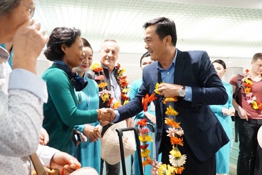 TPHCM đón đoàn khách đầu tiên năm 2018 với mục tiêu 7,5 triệu lượt
