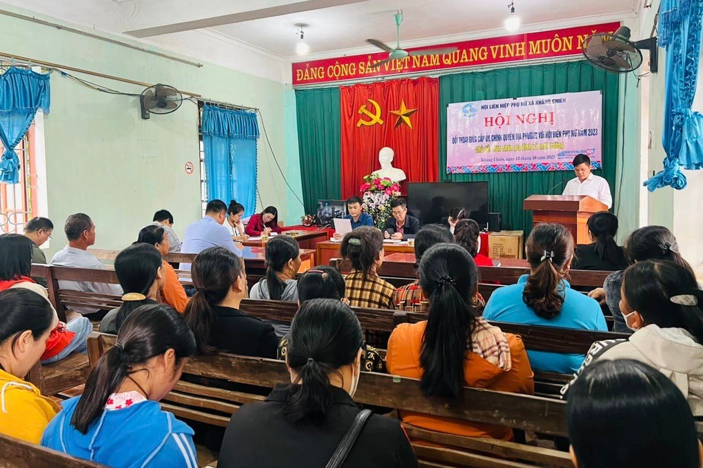 Tổ chức đối thoại, lắng nghe tiếng nói của phụ nữ dân tộc - 1 Tổ chức đối thoại, lắng nghe tiếng nói của phụ nữ dân tộc - 1