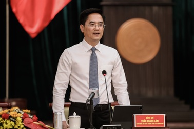 Chất vấn Giám đốc Sở GTVT, đại biểu nói TPHCM "nhiều sông nhưng trống đò"