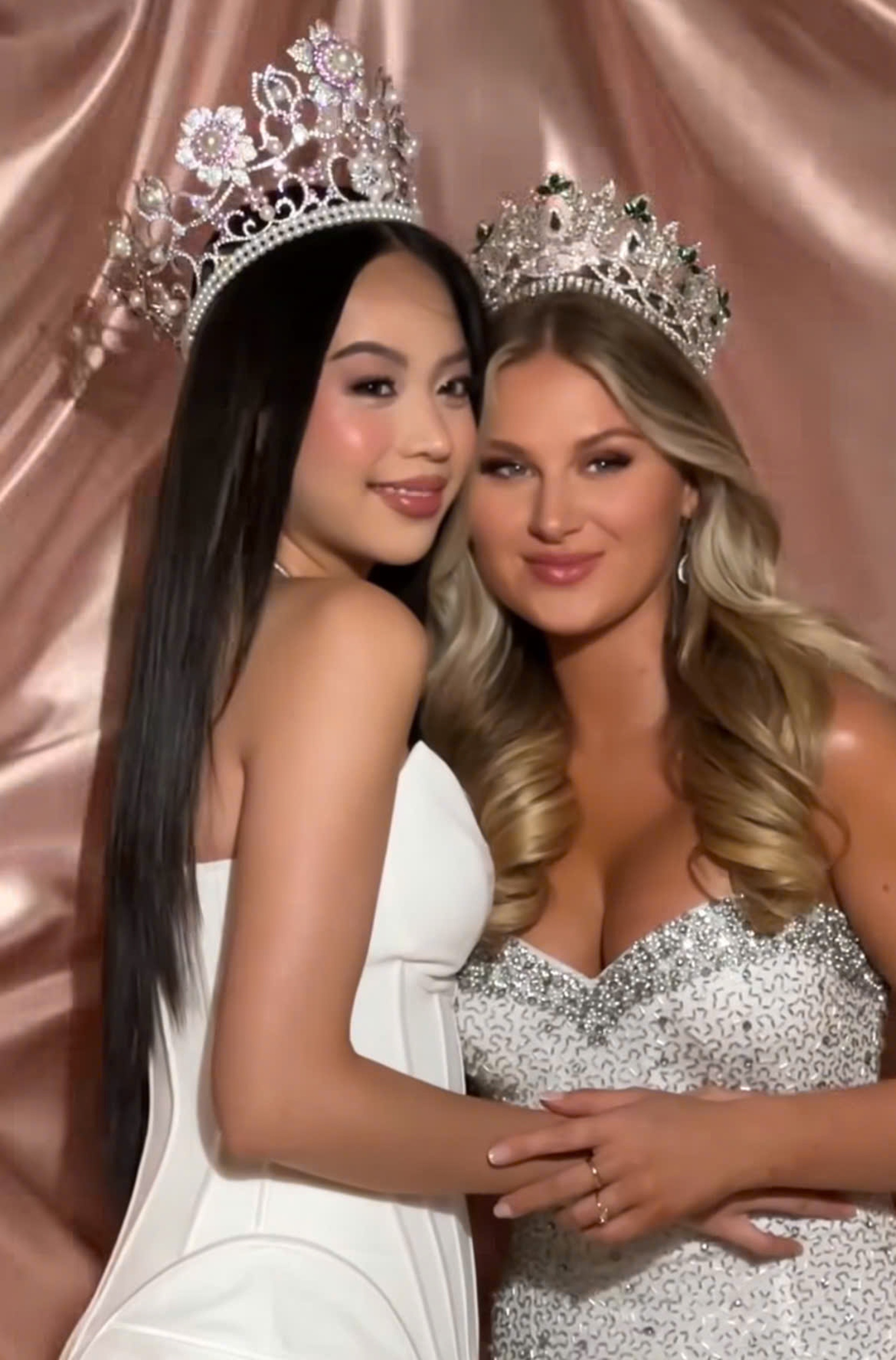 Hoa hậu Thanh Thủy có diện mạo khác lạ khi ở Mỹ, gây tranh luận trái chiều - 2 Hoa hậu Thanh Thủy có diện mạo khác lạ khi ở Mỹ, gây tranh luận trái chiều - 2