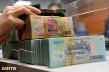 Một ngân hàng sắp chia cổ tức gần 50%, vốn hóa vượt nửa triệu tỷ đồng