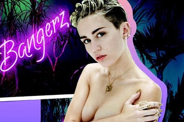 Miley Cyrus lại nude trên bìa album 