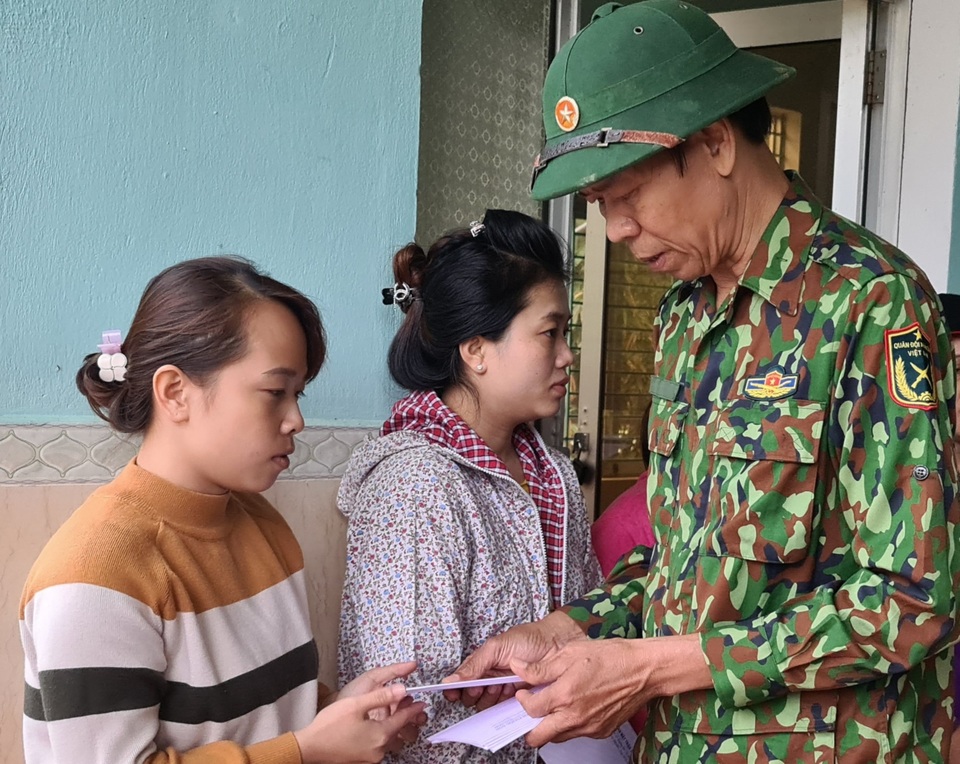 Nỗ lực thông đường vào vùng bị cô lập ở Phước Sơn - 7 Nỗ lực thông đường vào vùng bị cô lập ở Phước Sơn - 7