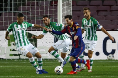 Giá trị của Messi ở Barcelona: Nghệ thuật ánh sáng và bóng tối