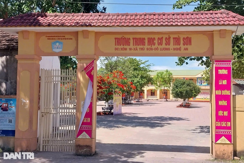 Hơn 1.300 trường học được bàn giao về cấp xã quản lý - 1 Hơn 1.300 trường học được bàn giao về cấp xã quản lý - 1