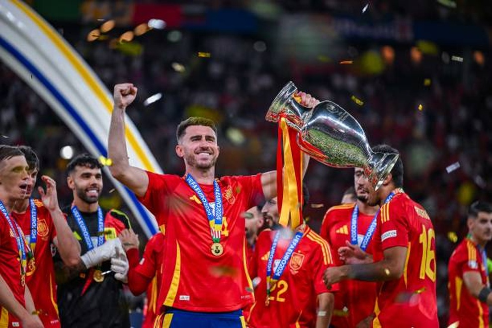 Real Madrid củng cố đội hình, hướng đến mục tiêu ở Champions League - 1 Real Madrid củng cố đội hình, hướng đến mục tiêu ở Champions League - 1