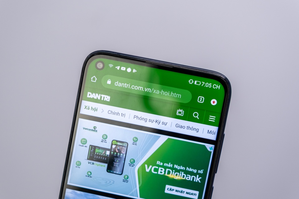 Trên tay Vsmart Live 4: smartphone giá tốt, thiết kế đẹp do VinSmart tự chủ - 6 Trên tay Vsmart Live 4: smartphone giá tốt, thiết kế đẹp do VinSmart tự chủ - 6