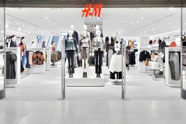 H&M đóng hàng trăm cửa hàng toàn cầu, vì sao vẫn tăng đầu tư tại Việt Nam?