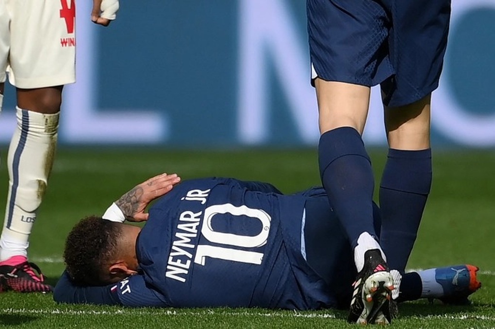 PSG nhận tin sốc về Neymar trước trận quyết đấu Bayern Munich - 1 PSG nhận tin sốc về Neymar trước trận quyết đấu Bayern Munich - 1