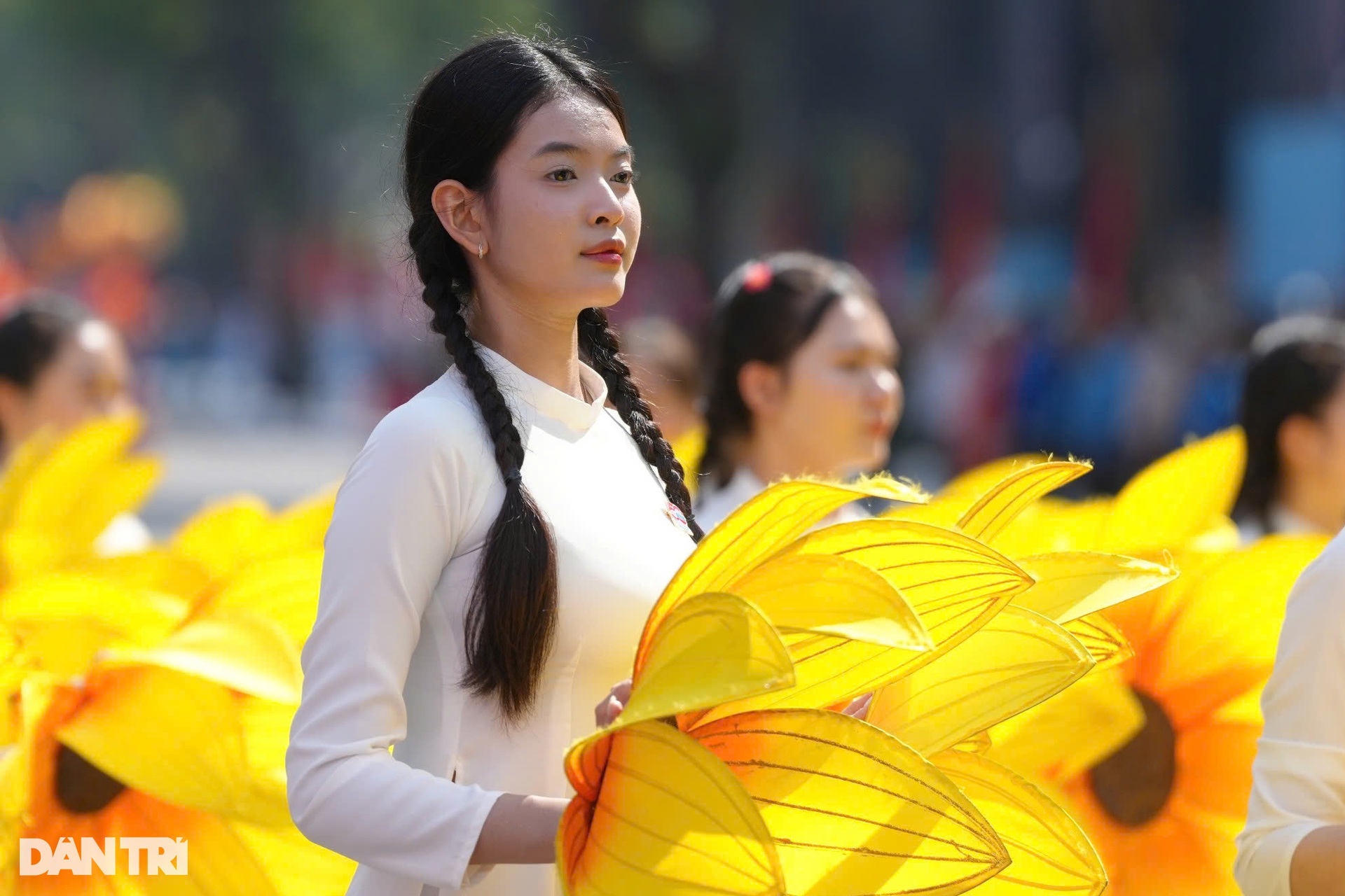 Rộn ràng theo nhịp chân chiến sĩ diễu binh chuẩn bị đại lễ 30/4 - 29 Rộn ràng theo nhịp chân chiến sĩ diễu binh chuẩn bị đại lễ 30/4 - 29