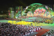 Khai mạc Tuần Du lịch Ninh Bình "Hành trình di sản qua các thời đại"